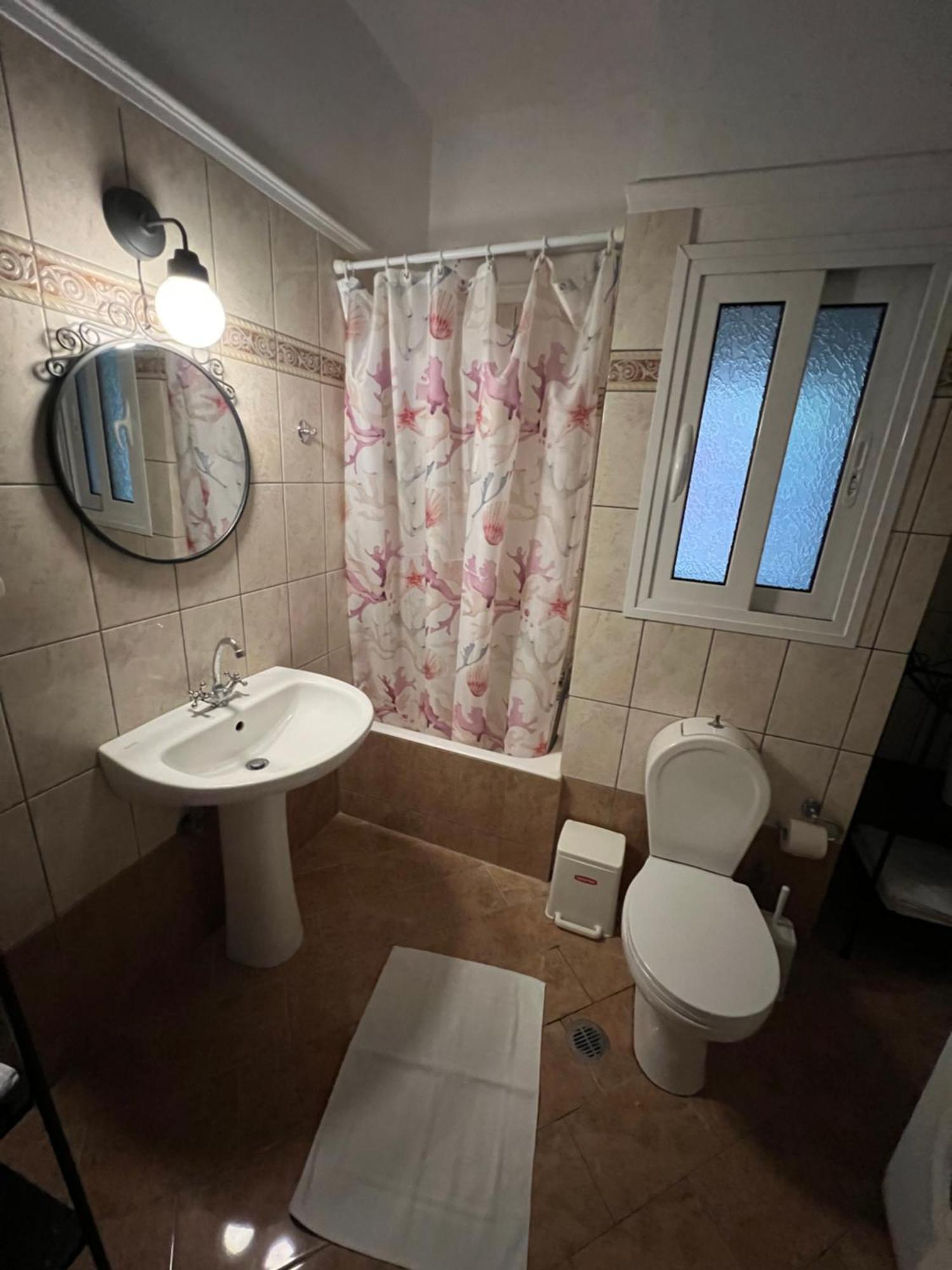 Niki Apartment 80 M2 In Gribovo Návpaktos Eksteriør bilde